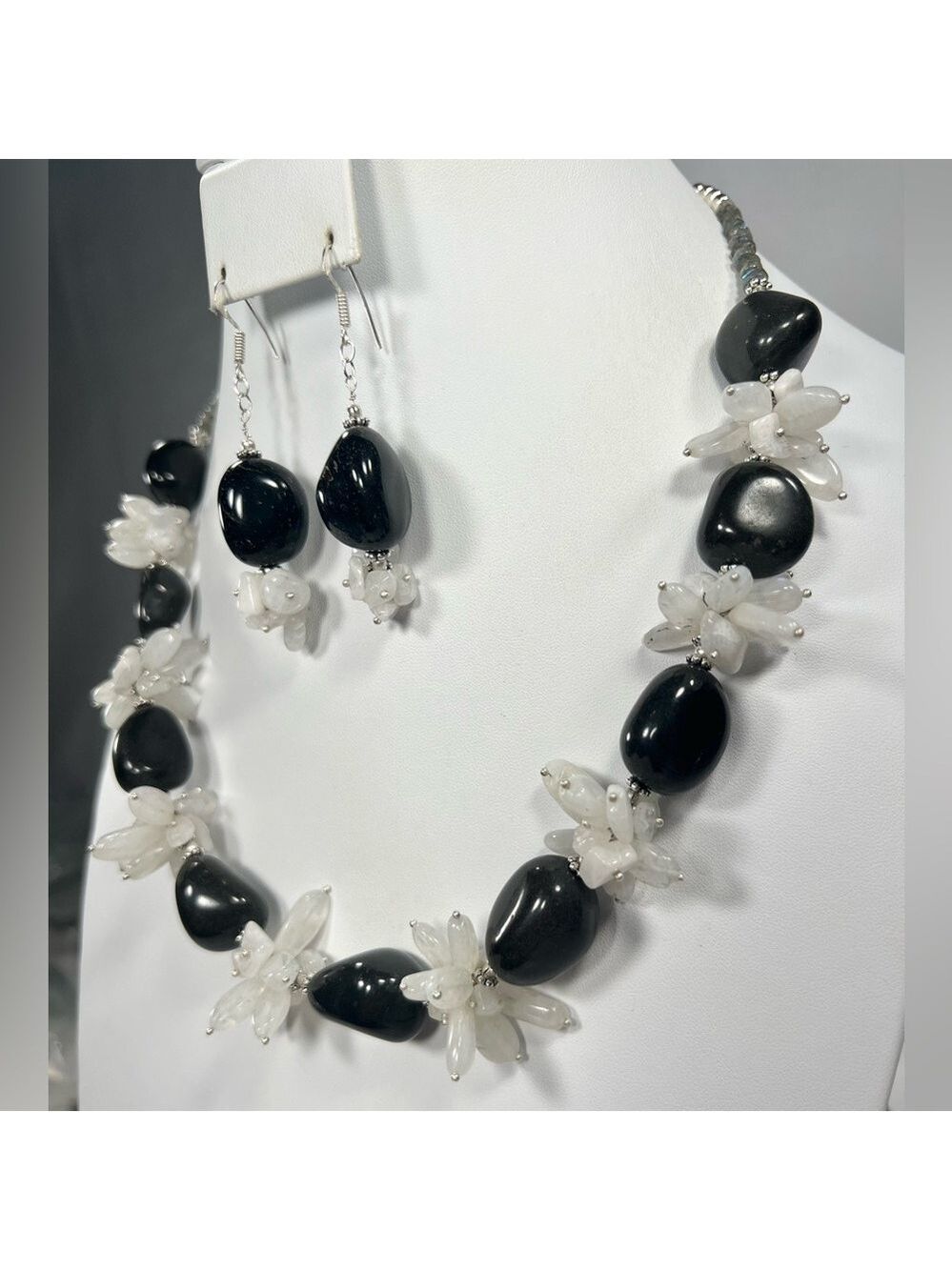 Silver Sheen Obsidian & Moonstone 925 Chunky Beaded Gemstone Necklace & Earrings - Picture 4 of 9